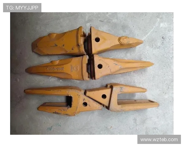 挖掘机斗齿插销拆卸工具操作